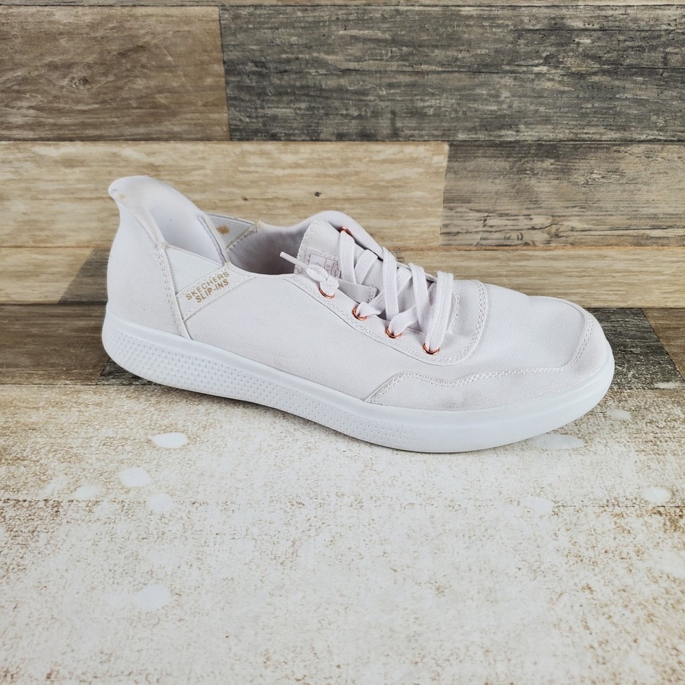 Skechers Slip-ins BOBS Skip Cute Keep It Sweet Womens Shoes Sz 9 White Sneakers
